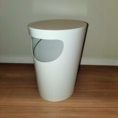 あげます　ゴミ箱　シンプル　ホワイト　トラッシュボックス