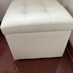 お取引中　新品　スツール白‼️