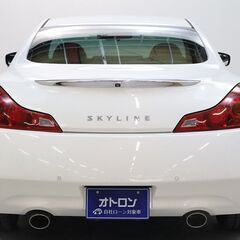 右耳に頼み事をすると、左耳から聞くよりも承諾する可能性が2倍高い/日産 スカイラインクーペ 　370GTの画像
