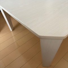 ニトリ　白テーブル　木の画像