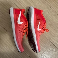 ナイキスニーカーの画像