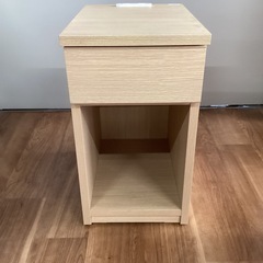 ナイトテーブル【町田市再生家具】250101