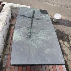 大理石　テーブル　ダークグリーンの画像