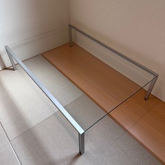 カッシーナ  イクスシー　ガラスローテーブル
の画像