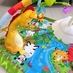 ベビージム　フィッシャープライス　レインフォレスト　おねんねジムの画像