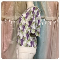 ꒰SUN꒱昭和レトロ ぶどう柄 半袖 ブラウス 春夏 カットソー 夢可愛いの画像