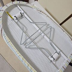 [取引中]パナソニック製スチームアイロンとアイロン台セットの画像