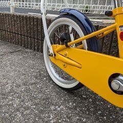 16インチ自転車　練習用の支え棒付きの画像