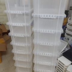 コンテナ大量にあります。ご活用ください。の画像