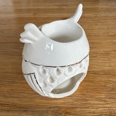 タイ製フクロウ型アロマポット 陶器 ホワイト　キャンドル10個のおまけ付きの画像