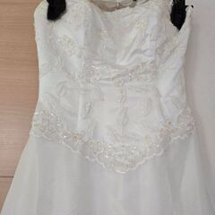 ウエディングドレスの画像