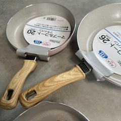 新品未使用　ピンク　フライパン　３点セット　ガス火　IH対応の画像