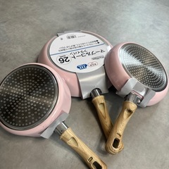新品未使用　ピンク　フライパン　３点セット　ガス火　IH対応