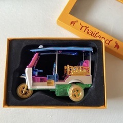 タイ　トゥクトゥク　置物の画像