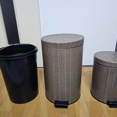ニトリのかわいいゴミ箱2個セット（無料・引き取り希望）