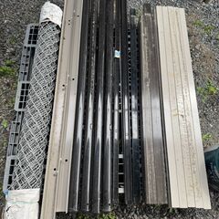 【行田引き取り】メッシュフェンス 1100x2000 ライトブラウン 8枚の画像