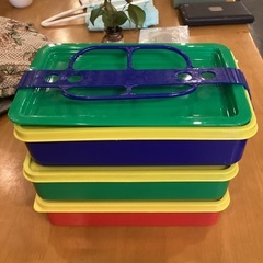 お弁当箱