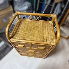 [決まりました]籐のタンスの画像