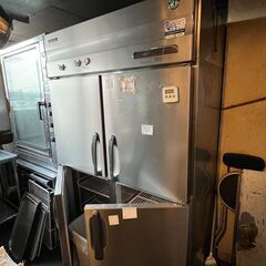 ホシザキ業務用縦型（4ドアタイプ）冷凍冷蔵庫チルド／店舗改装・新築建替えに伴い、装飾品・備品・家具 譲渡の画像