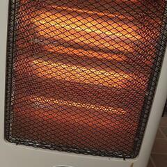 電気ストーブ　ハロゲンヒーターの画像