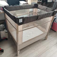 【値下げ】ココネルエアー ベビーベッド 美品 ココネル エアー AB グレーベアー アップリカ製折り畳みベビー