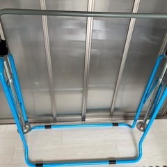 屋内 折りたたみ鉄棒
の画像