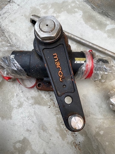 船　マロール　舵　シリンダー