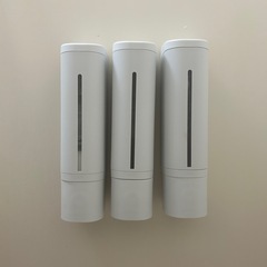 シャンプー、ボディーソープの容器　