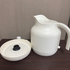 使用5回未満】無印良品電気ケトル (n) 成増のキッチン家電《電気 使用5回未満】無印良品電気ケトル (n) 成増のキッチン家電《電気