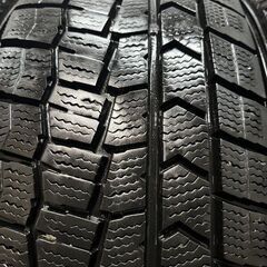 DUNLOP WINTER MAXX WM02 185/65R15 15インチ スタッドレス 4本 23年製 バリ溝 ノート フリード イスト アリオン アクア等　(KTK412)クレジットカード QRコード決済可能の画像