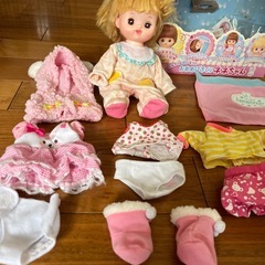 メルちゃん本体＋お世話ベビーカーの画像