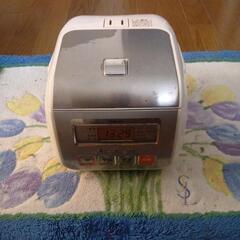 東芝　3合炊飯器