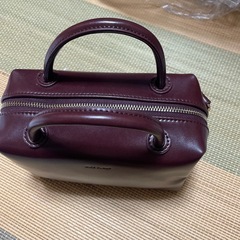 ショルダーパックの画像