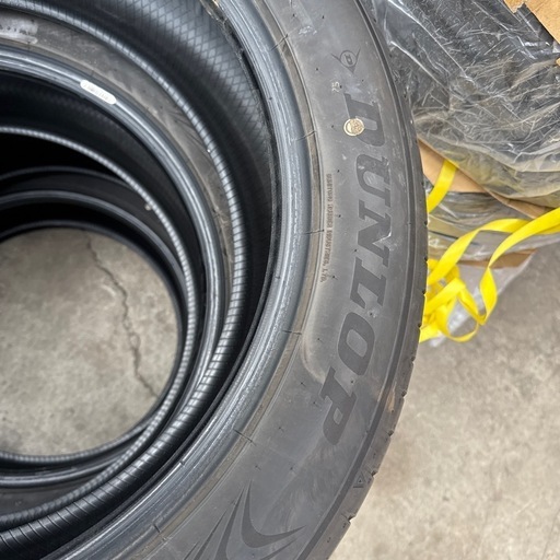 225/55/19ダンロップ夏タイヤ 4本