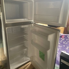 1人暮らし用冷蔵庫 (ONNELA LLC) 菊川のキッチン家電《冷蔵庫