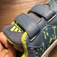 アディダス　キッズスニーカー　サイズ14cmの画像