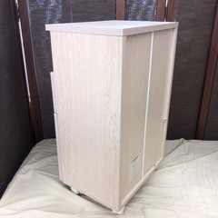 収納家具でも飾り台にぴったり！の画像