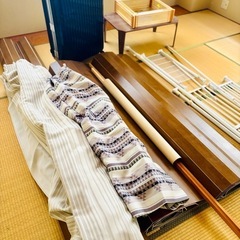 謝礼3000円お支払いします。テーブルなどの引取り希望。の画像