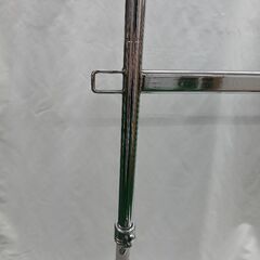 【少々キズあり】500円　ハンガーラック　60cm幅（脚部シルバー）の画像