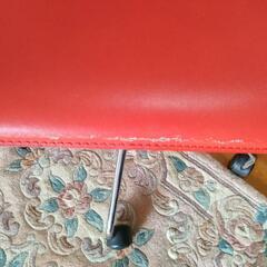 キャスター付きインテリアチェアーの画像