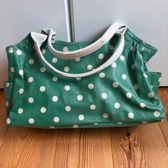 4月11日18時取引可能な方　キャスキッドソン中古美品バック　緑　　　の画像