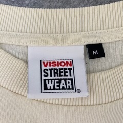 VISION STREET WEARトレーナーの画像