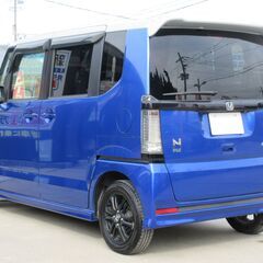 ホンダ　Ｎ－ＢＯＸカスタム　２トーンカラースタイル　Ｇ・Ｌパッケージ★1年保証★ロードサービス付　後期型　社外ＳＤナビ　地デジ　バックカメラ　左側パワースライドドア　ＥＴＣ　スマートキー　オートエアコン　オートライト　ＨＩＤ　純正１４ＡＷの画像