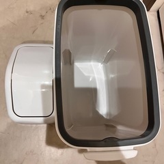 ゴミ箱の画像
