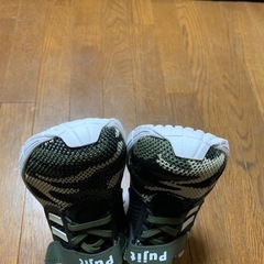 新品　Pujit 迷彩スニーカー 23.0cmの画像