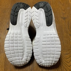 新品　Pujit 迷彩スニーカー 23.0cmの画像