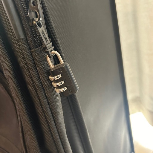 【取引き中】定価100,000円超え　希少 TUMI トゥミ ブラック キャリーケース 大容量 