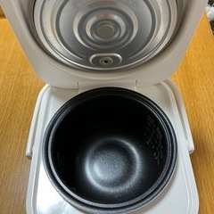  受付者決定済 
炊飯器 3合炊きの画像