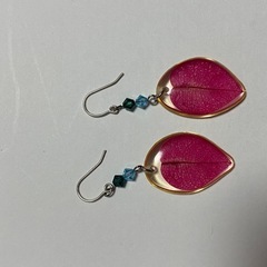 ピアス