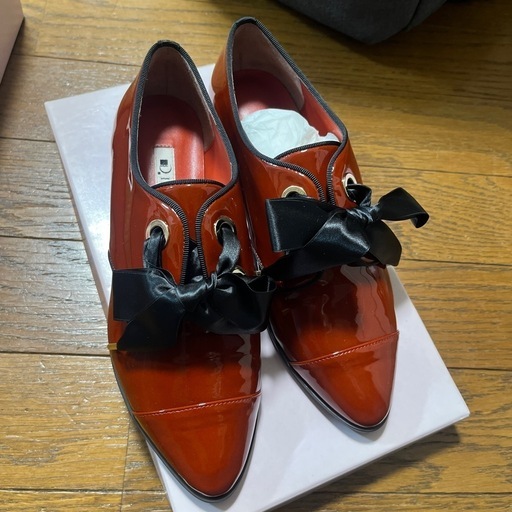 良品 ダイアナ エナメル レースアップシューズ (和樹) 野田の靴